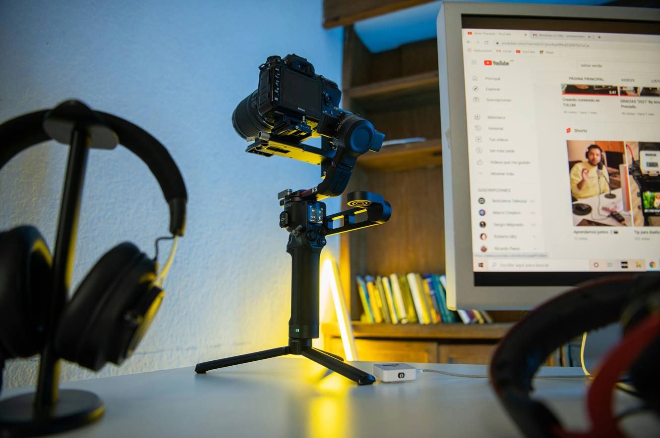 Wie starte ich einen YouTube-Kanal für mein Unternehmen, wenn ich noch nie Videos erstellt habe?